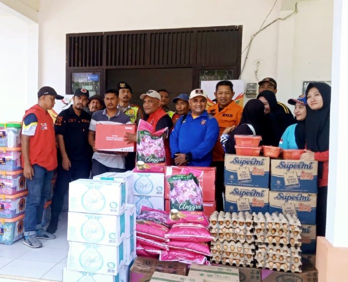 Pemkab Serahkan Bantuan untuk Korban Banjir