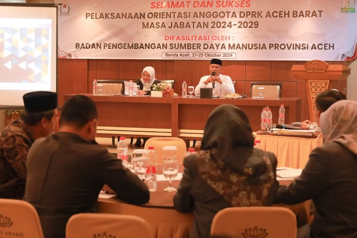 Sekda Tutup Orientasi Anggota DPRK Aceh Barat Masa Jabatan 2024-2029