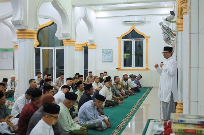 Pj Bupati Azwardi Gelar Safari Subuh ke Gampong Paya Lumpat, Ajak Perkuat Silaturahmi dan Kemandirian Ekonomi